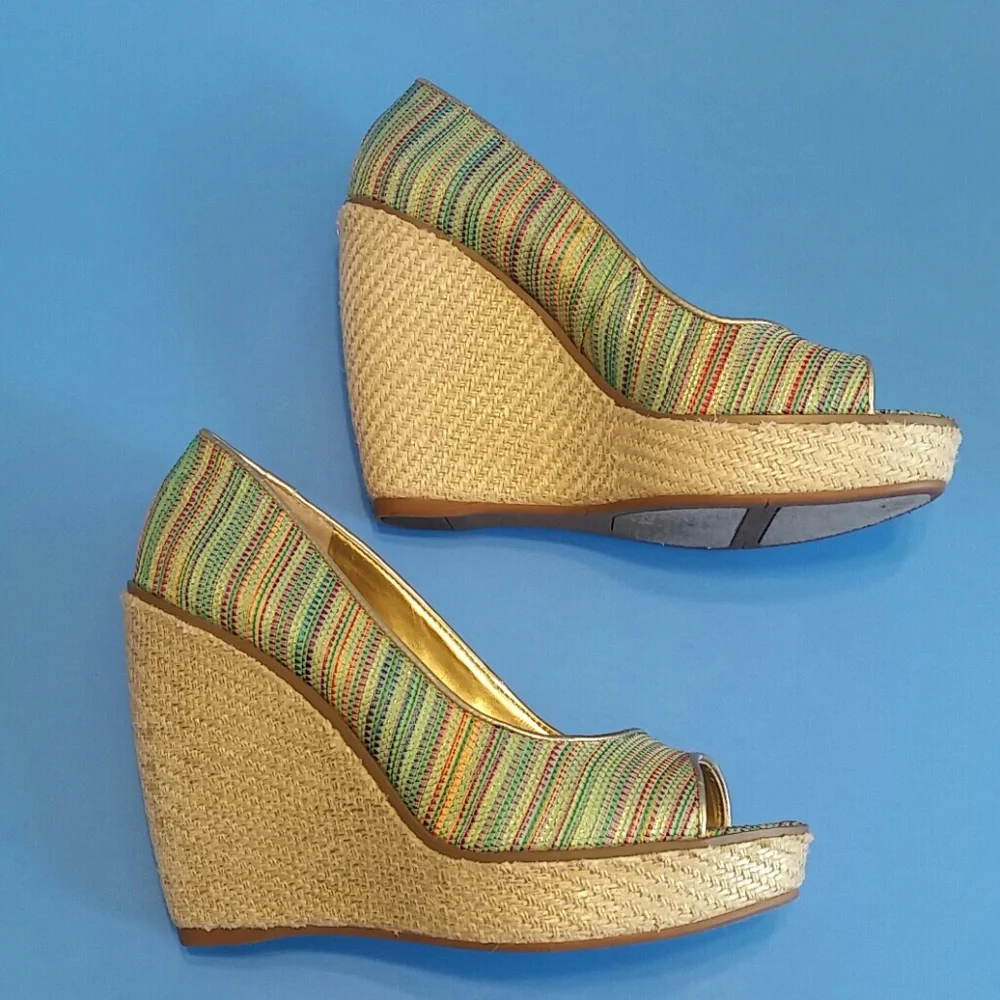 Nine West Willow Peep Toe Wedges EUC sz 6.5 Like New